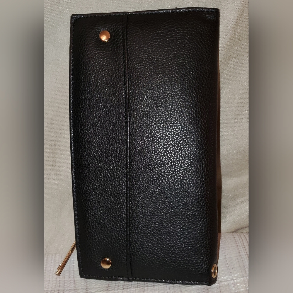 Black wallet